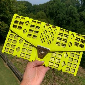 MMS Beautiful Bright YELLOW clutch 💛